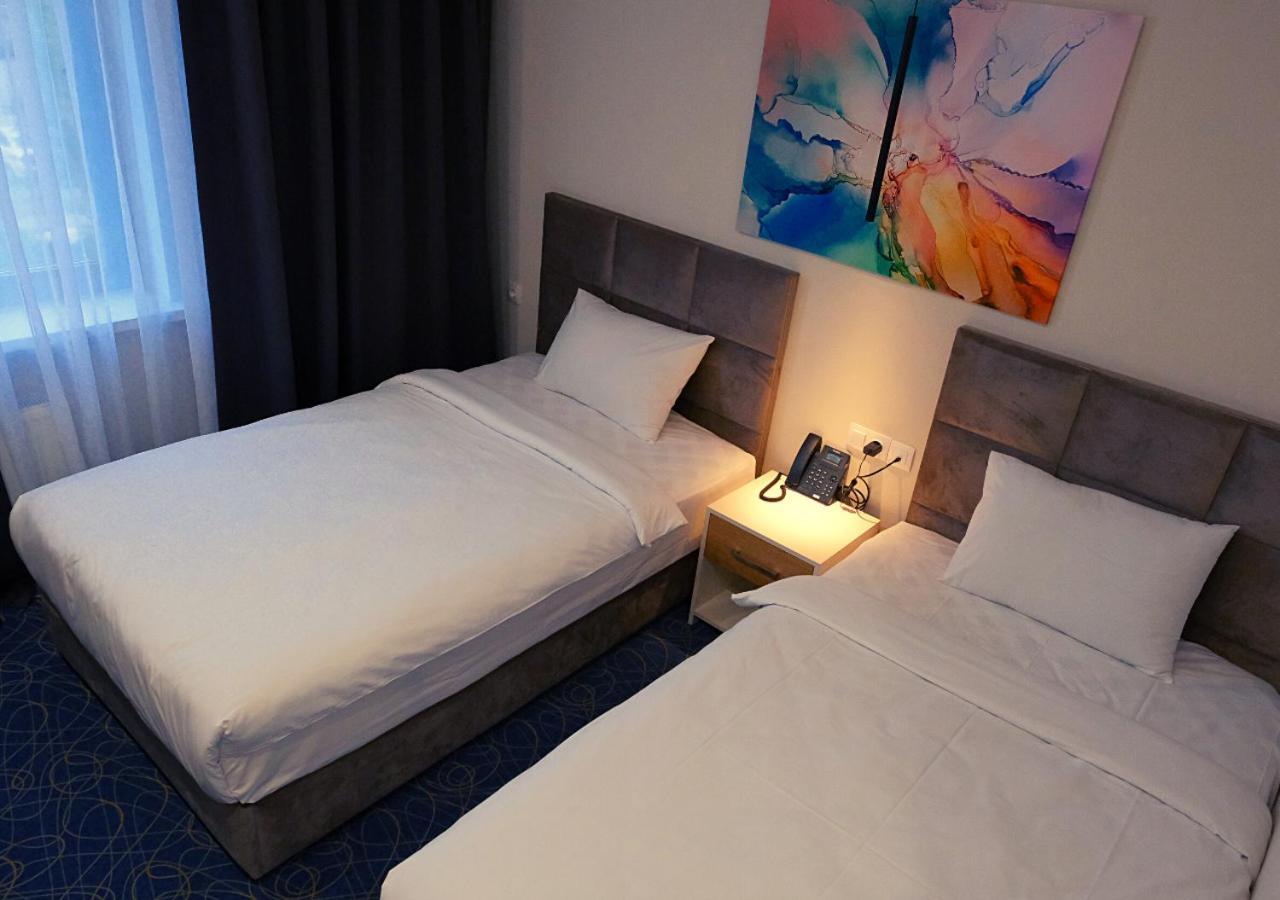 Add Hotel 알마티 외부 사진